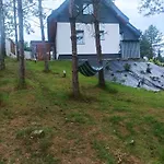 ,,dom Na Skarpie