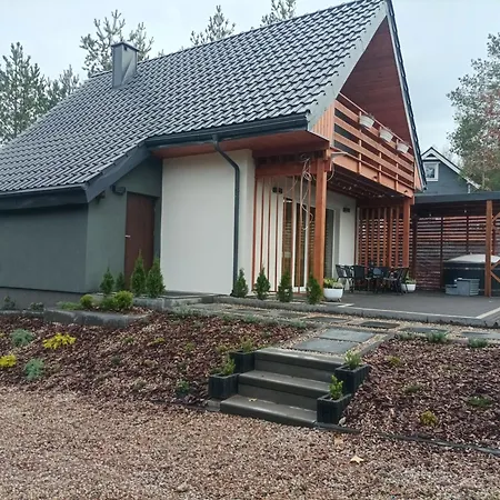 Dom wakacyjny ,,dom Na Skarpie Z Balią I Basenem Letnim