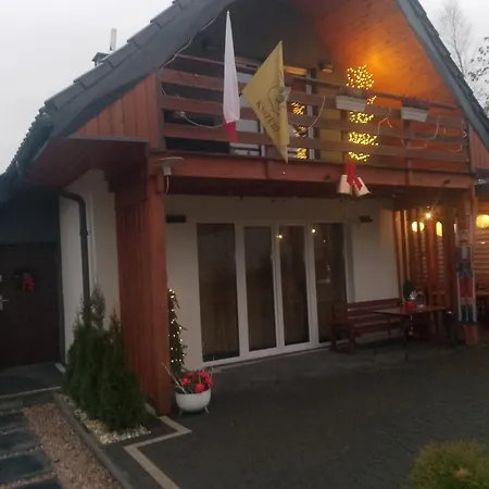 Dom wakacyjny ,,dom Na Skarpie Z Balią I Basenem Letnim *