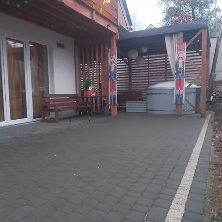 ,,dom Na Skarpie Z Balią I Basenem Letnim * Sulęczyno